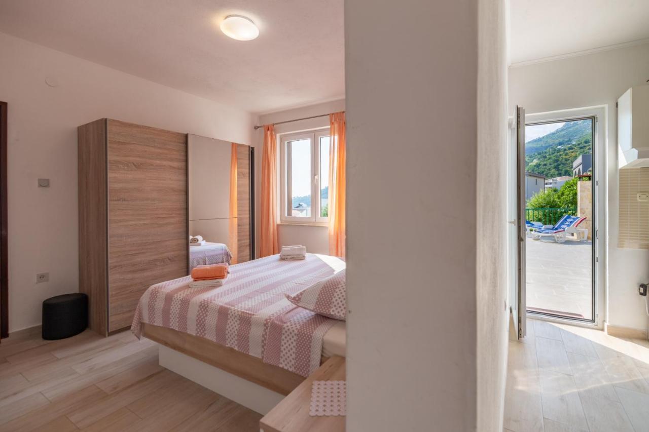 Navis Sea View With Pool Apartment *
