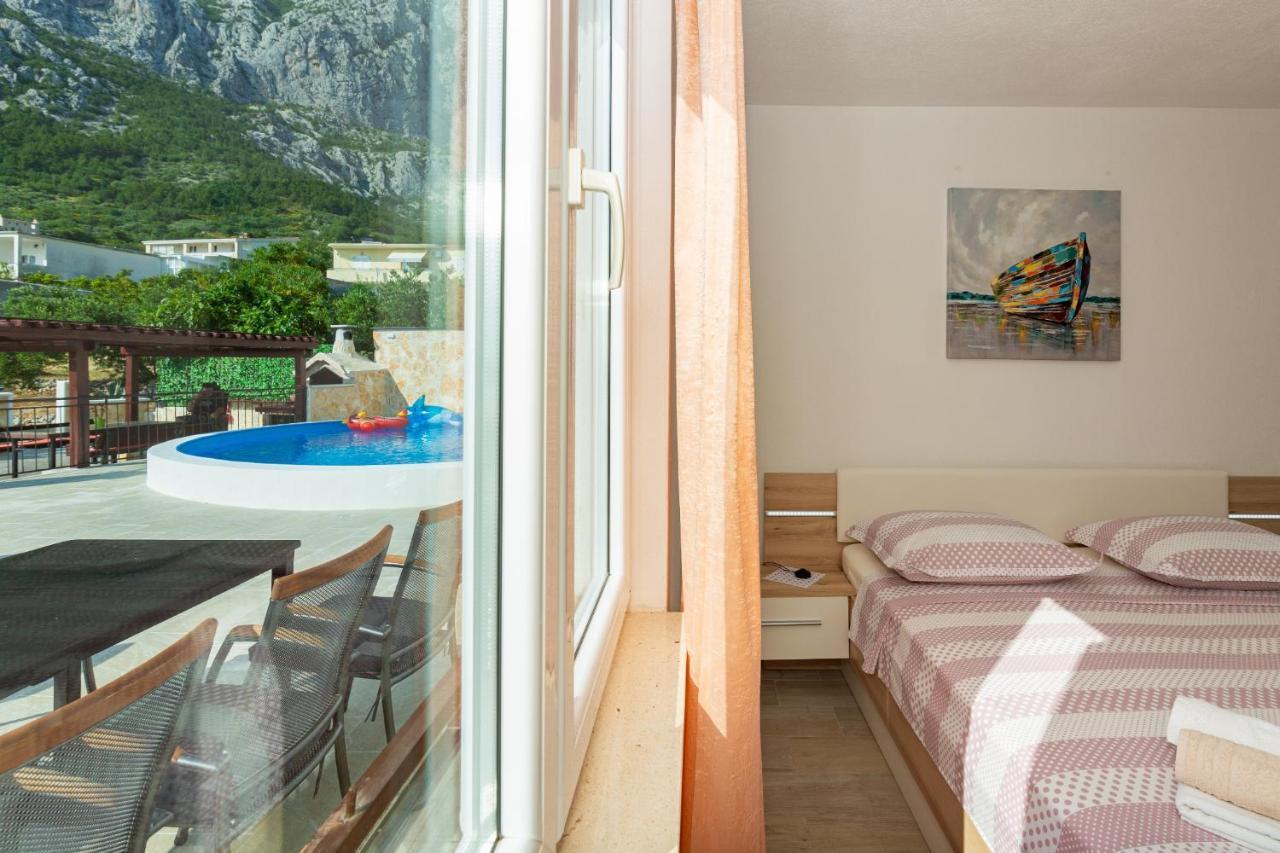 Navis Sea View With Pool
